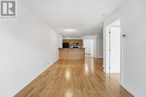 908 - 138 Somerset Street W, Ottawa, ON - Indoor