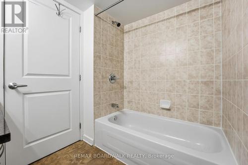 908 - 138 Somerset Street W, Ottawa, ON - Indoor Photo Showing Bathroom