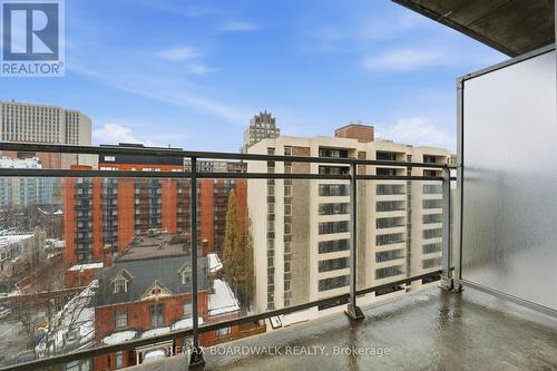 908 - 138 Somerset Street W, Ottawa, ON - Outdoor With Balcony
