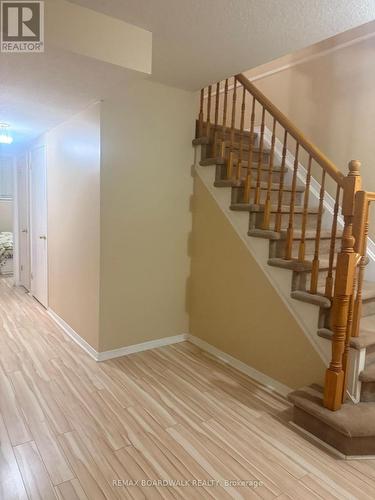 6 Briston Private, Ottawa, ON 