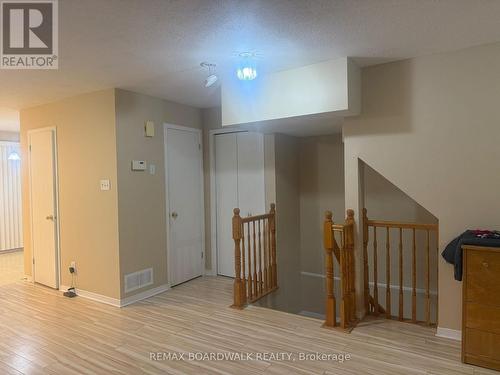 6 Briston Private, Ottawa, ON 