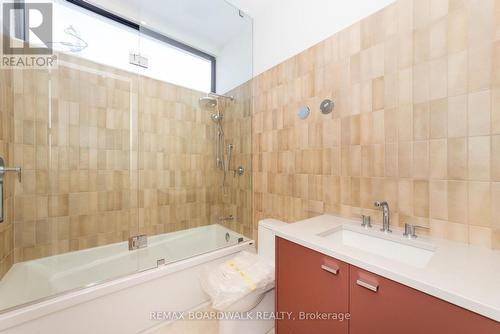 577 Melbourne Avenue, Ottawa, ON - Indoor Photo Showing Bathroom