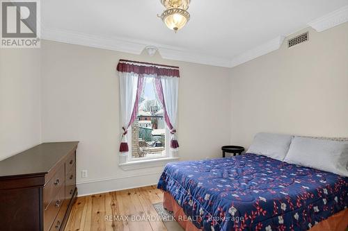 11 Alfred Street, Smiths Falls, ON - Indoor Photo Showing Bedroom