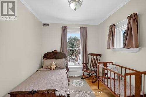 11 Alfred Street, Smiths Falls, ON - Indoor