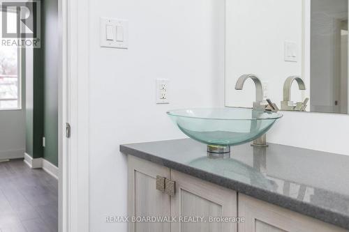 104 Holmwood Avenue, Ottawa, ON - Indoor