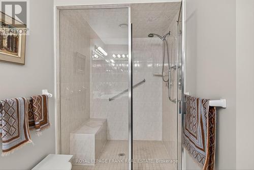 8 - 1121 Armour Road, Peterborough (Ashburnham Ward 4), ON - Indoor Photo Showing Bathroom