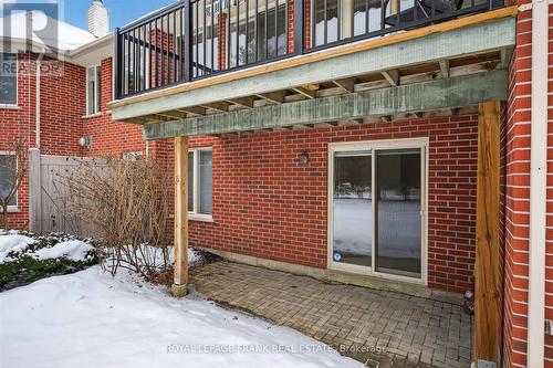 8 - 1121 Armour Road, Peterborough (Ashburnham Ward 4), ON - Outdoor With Exterior