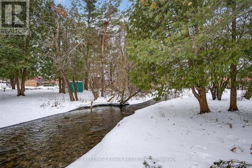 8 - 1121 Armour Road, Peterborough (Ashburnham Ward 4), ON - Outdoor