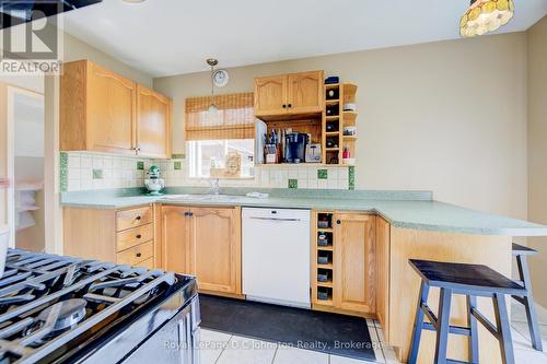 254 Scott Road, Cambridge, ON - Indoor Photo Showing Kitchen