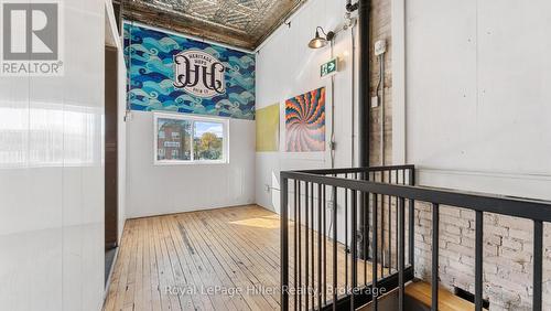 21 Market Place E, Stratford, ON 