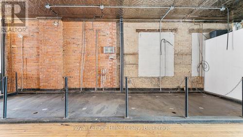 21 Market Place E, Stratford, ON 