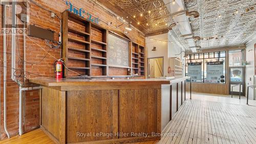 21 Market Place E, Stratford, ON 