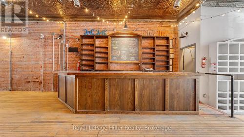 21 Market Place E, Stratford, ON 