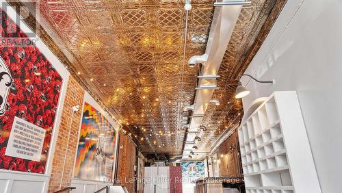 21 Market Place E, Stratford, ON 