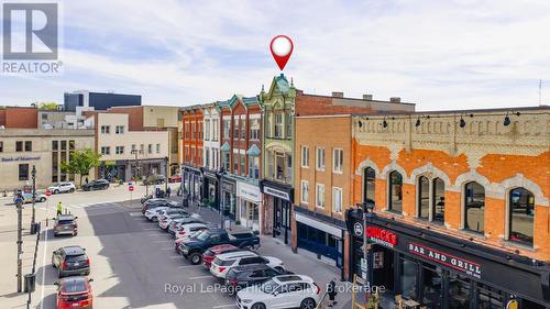 21 Market Place E, Stratford, ON 