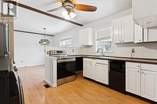 121 Elizabeth Street, Mississippi Mills, ON - Indoor Photo Showing Kitchen