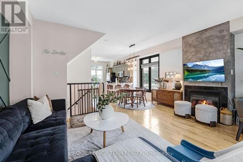 26 - 799 Montreal Road E, Ottawa, ON - Indoor Photo Showing Living Room