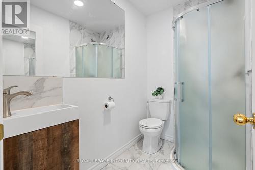 16 St Andrews Circle, Ottawa, ON - Indoor Photo Showing Bathroom