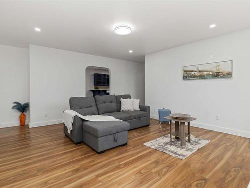 30 Woodcrest Avenue, Halifax, NS 