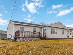 30 Woodcrest Avenue  Halifax, NS B3R 1C4