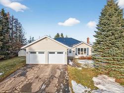 16 Arthur Holland Drive  Summerside, PE C1N 5Z2