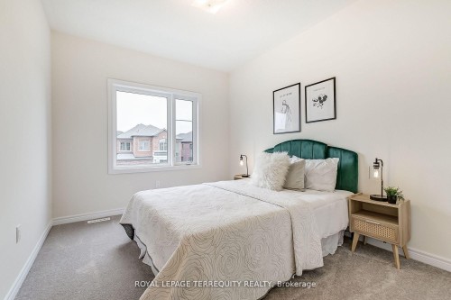 244 Mckean Drive, Whitchurch-Stouffville, ON - Indoor Photo Showing Bedroom