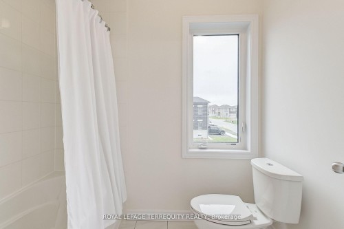 244 Mckean Drive, Whitchurch-Stouffville, ON - Indoor Photo Showing Bathroom