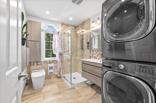 Bathroom - 2326 Ch. Lonsdale E., L'Ange-Gardien, QC - Indoor Photo Showing Laundry Room