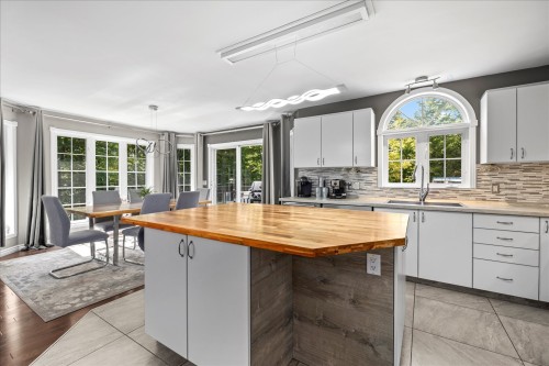 Kitchen - 2326 Ch. Lonsdale E., L'Ange-Gardien, QC - Indoor Photo Showing Kitchen