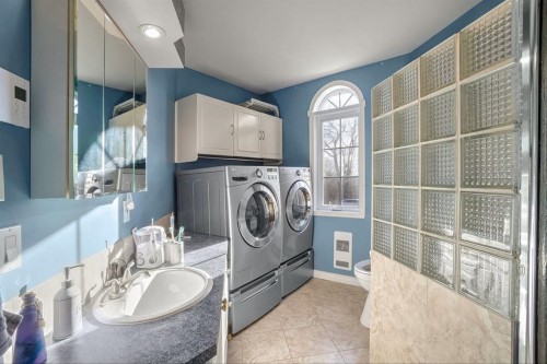 Bathroom - 2326 Ch. Lonsdale E., L'Ange-Gardien, QC - Indoor Photo Showing Laundry Room