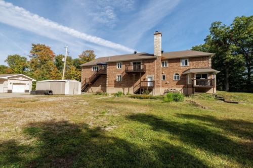 Courtyard - 2326 Ch. Lonsdale E., L'Ange-Gardien, QC - Outdoor