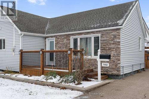 7552 Dorchester Road, Niagara Falls (Oldfield), ON - Outdoor With Deck Patio Veranda