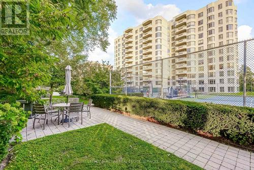 809 - 1201 North Shore Boulevard E, Burlington, ON - Outdoor