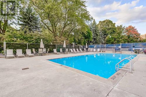 809 - 1201 North Shore Boulevard E, Burlington, ON - Outdoor With In Ground Pool