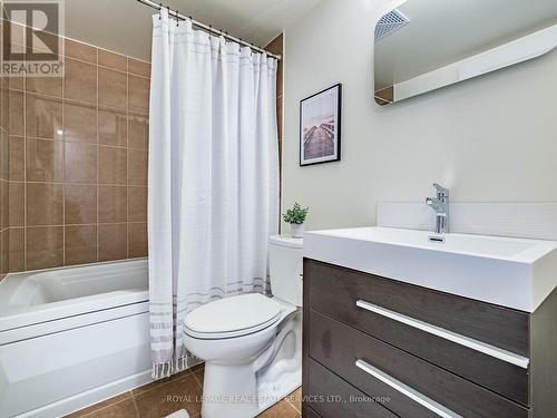 1602 - 9 George Street N, Brampton, ON - Indoor Photo Showing Bathroom