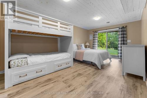 58 Niagara Road, Nipissing, ON - Indoor Photo Showing Bedroom