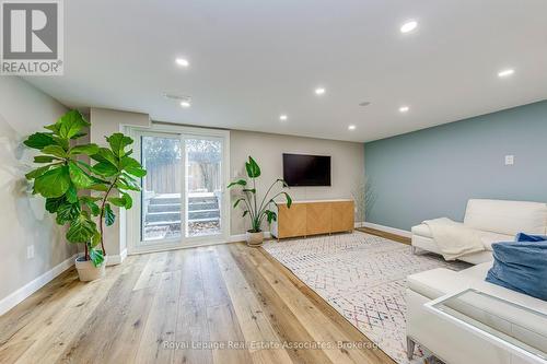 166 Ranwood Court, Hamilton, ON - Indoor