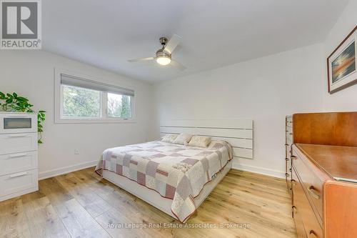 166 Ranwood Court, Hamilton, ON - Indoor Photo Showing Bedroom
