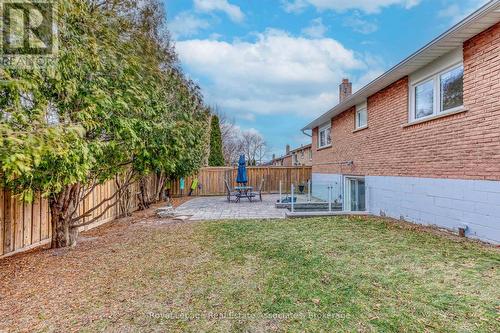 166 Ranwood Court, Hamilton, ON - Outdoor