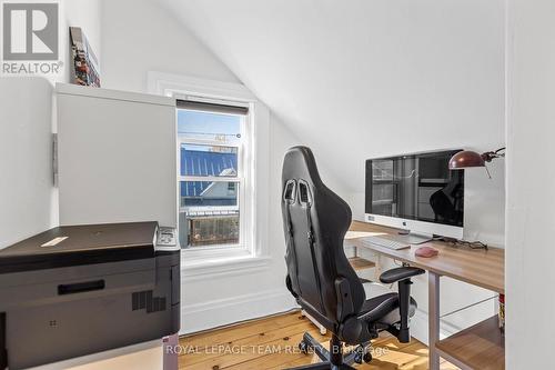 107 Queen Street N, Renfrew, ON - Indoor Photo Showing Office