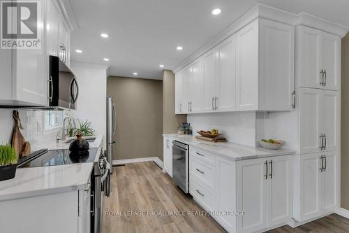 50 Princeton Place, Loyalist (Amherstview), ON - Indoor Photo Showing Kitchen