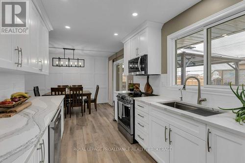 50 Princeton Place, Loyalist (Amherstview), ON - Indoor Photo Showing Kitchen