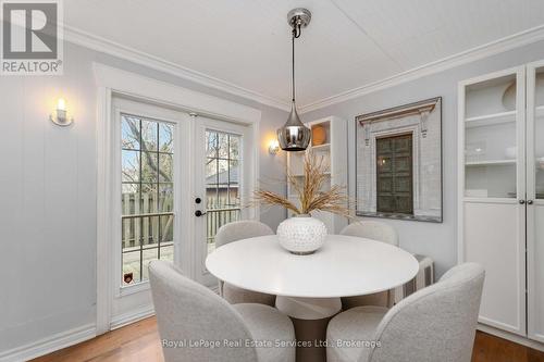 1 Mareve Avenue, Hamilton (Hamilton Beach), ON - Indoor Photo Showing Dining Room