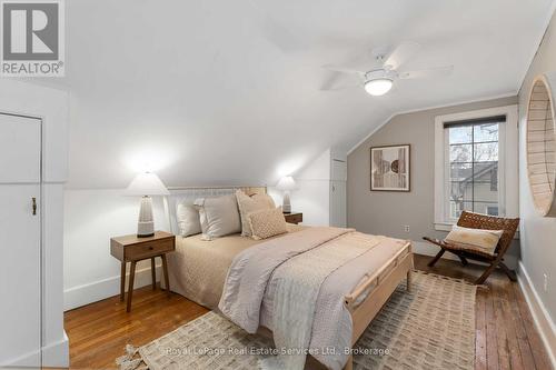 1 Mareve Avenue, Hamilton (Hamilton Beach), ON - Indoor Photo Showing Bedroom