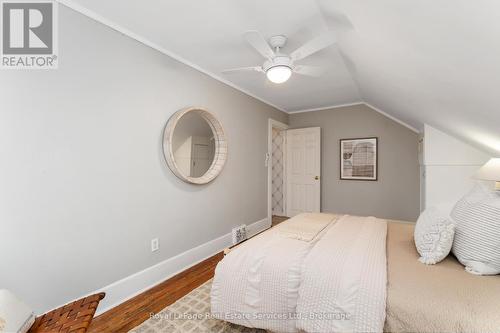 1 Mareve Avenue, Hamilton (Hamilton Beach), ON - Indoor Photo Showing Bedroom