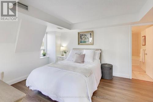 448 - 139 Merton Street, Toronto, ON - Indoor Photo Showing Bedroom