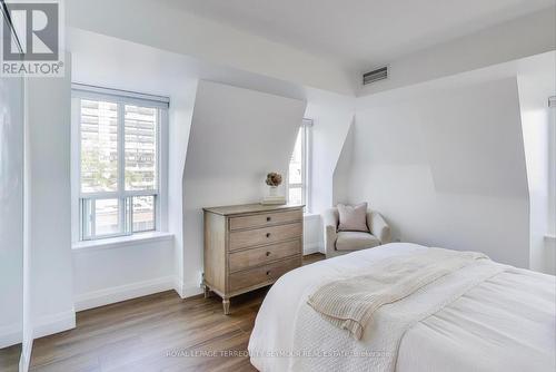 448 - 139 Merton Street, Toronto, ON - Indoor Photo Showing Bedroom