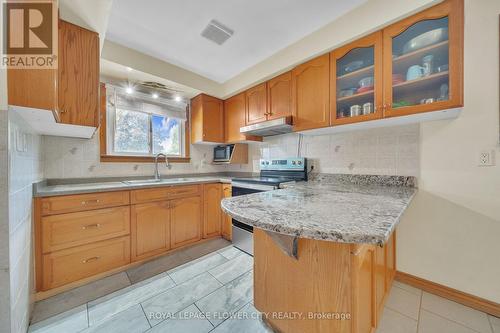 6768 Keiffer Street, Niagara Falls, ON - Indoor Photo Showing Kitchen
