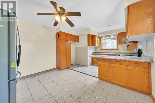 6768 Keiffer Street, Niagara Falls, ON - Indoor Photo Showing Kitchen
