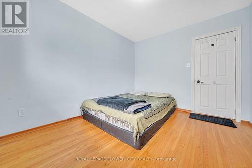 6768 Keiffer Street, Niagara Falls, ON - Indoor Photo Showing Bedroom